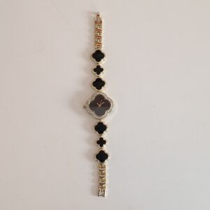 Black Clover Motif Bracelet Watch - Gold & Black